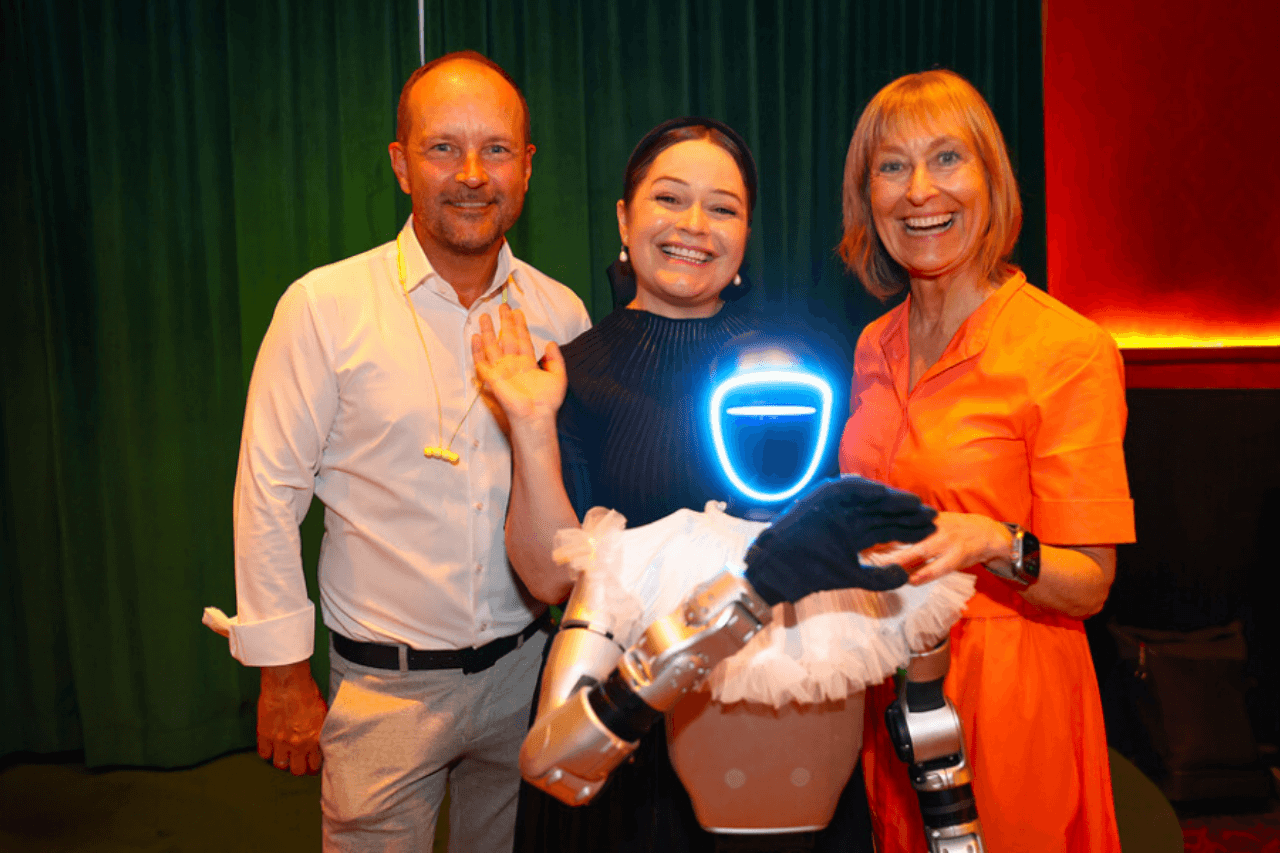 Nachbericht: Netzwerken mit einem humanoiden Roboter